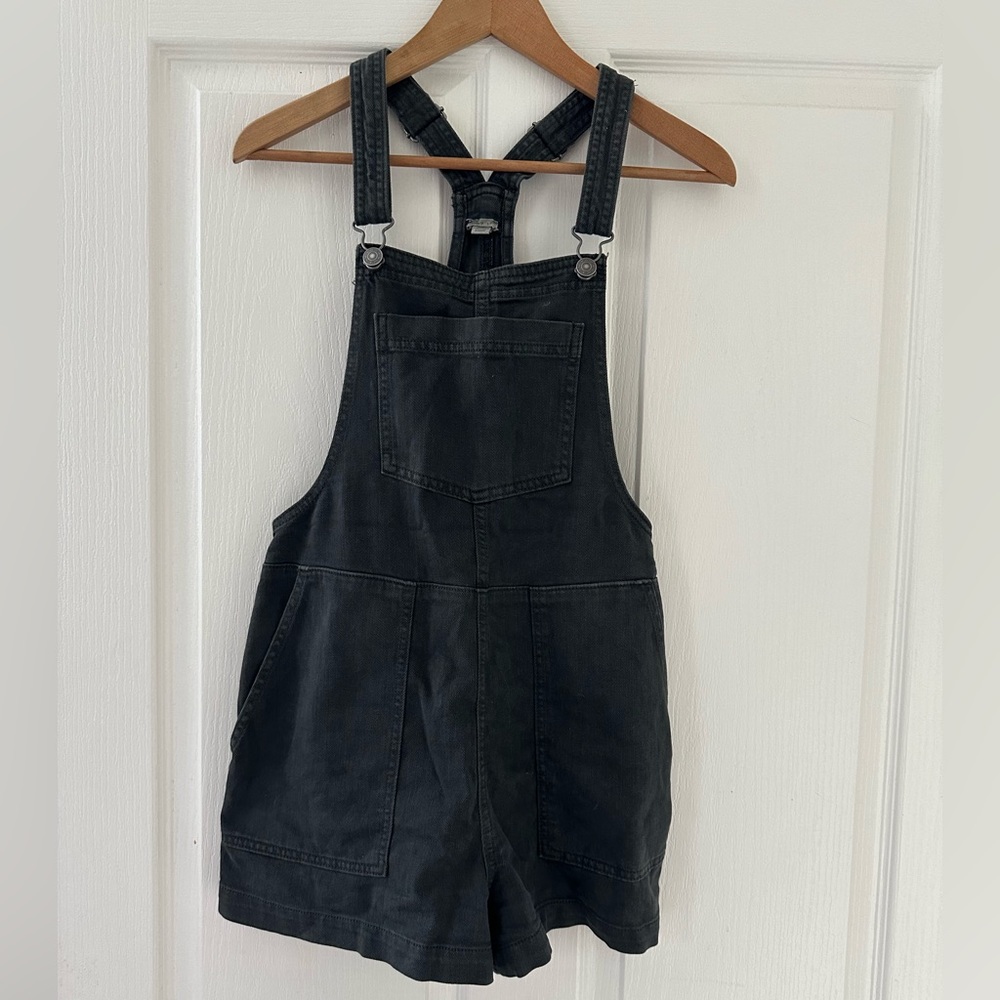 Aerie short overalls